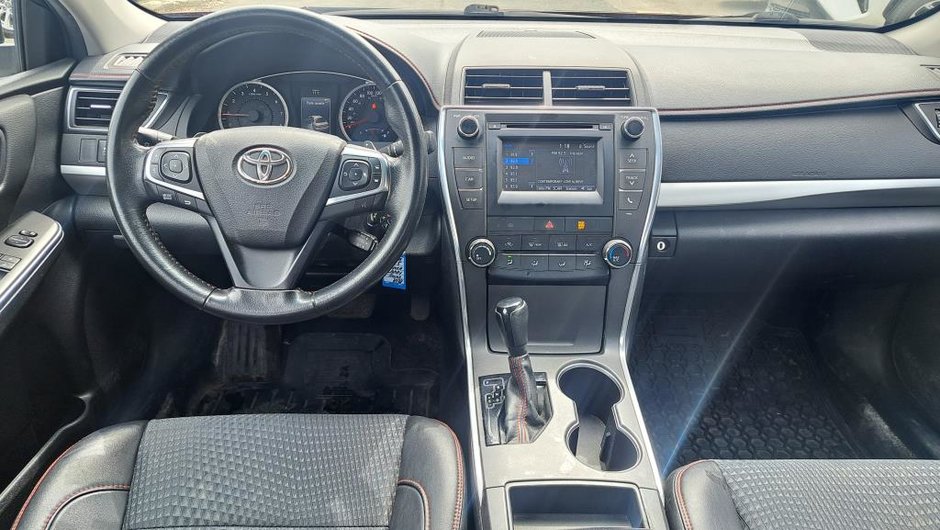 Toyota Camry SE 2015-25