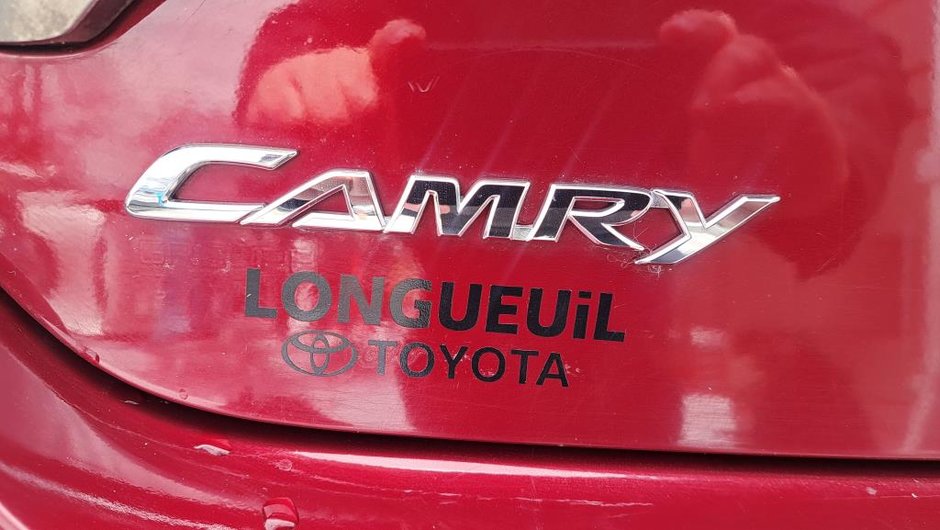 Toyota Camry SE 2015-27