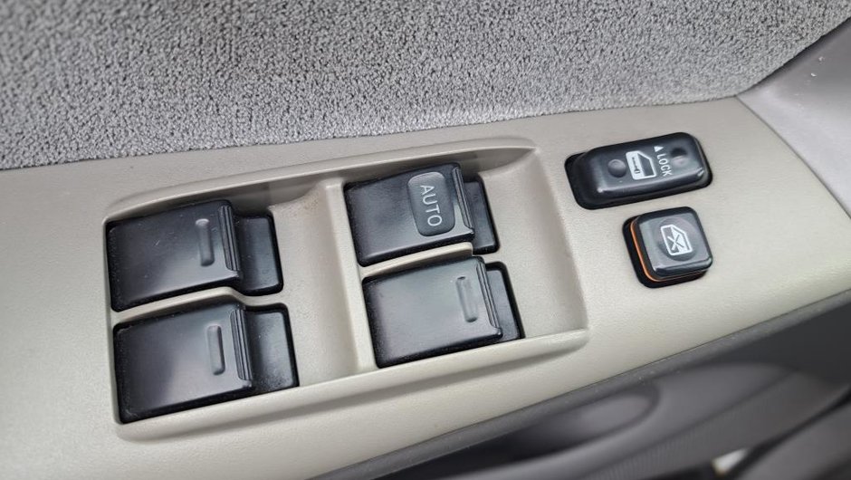 2007 Toyota Corolla 4DR SDN AUTO CE-19