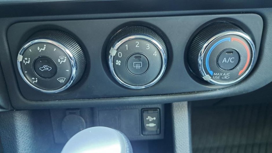 Toyota Corolla CE CVT 2018-12