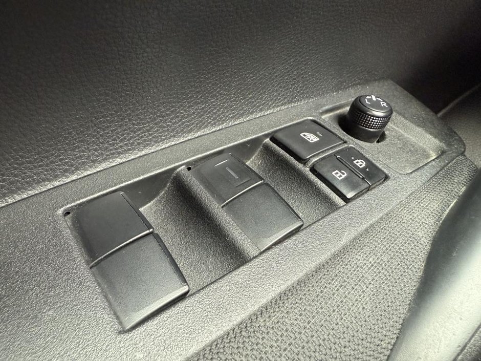 2020 Toyota Corolla LE-20