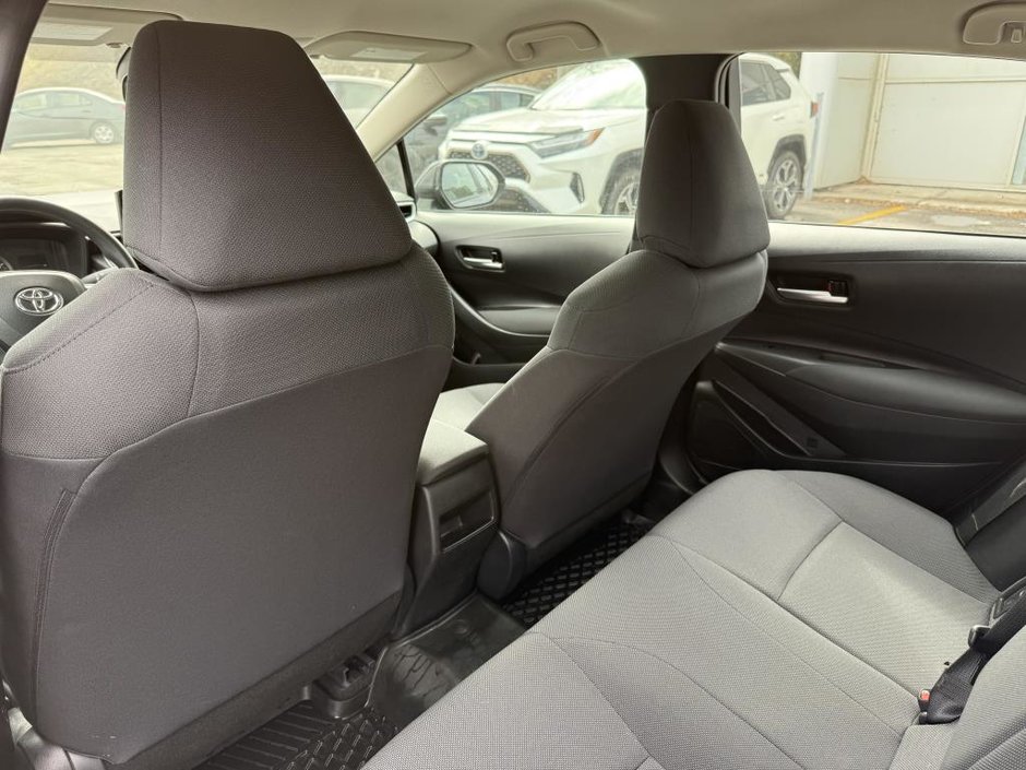 Toyota Corolla L 2021-27