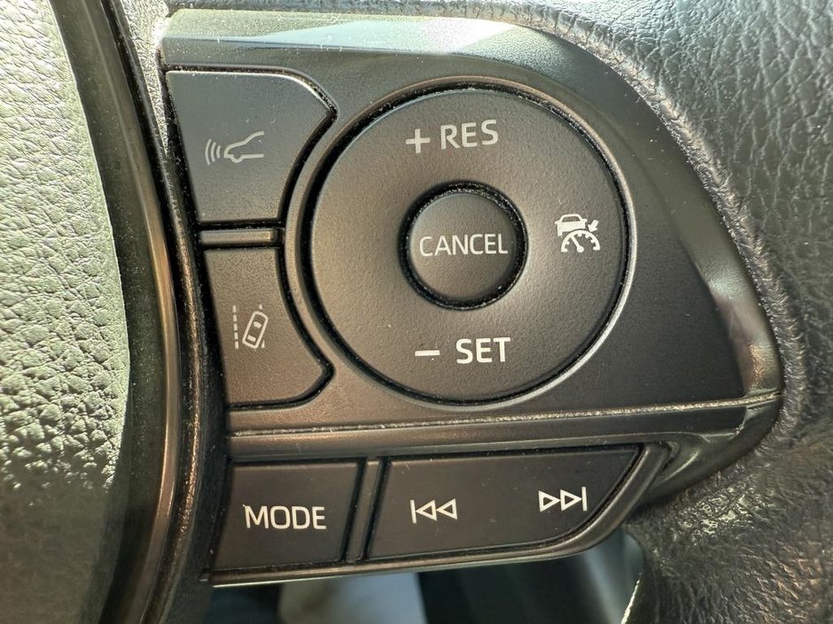 2021 Toyota Corolla LE-17