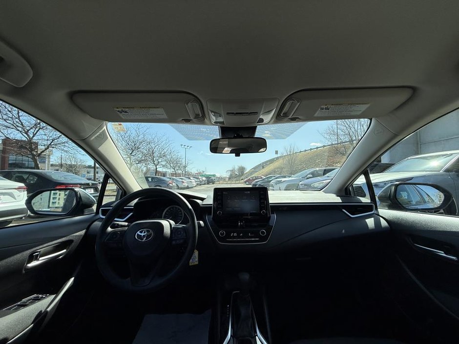 2021 Toyota Corolla LE-32