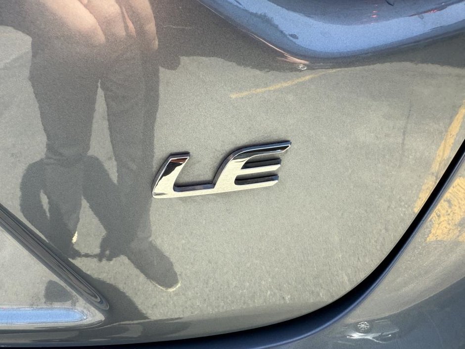 2021 Toyota Corolla LE-34