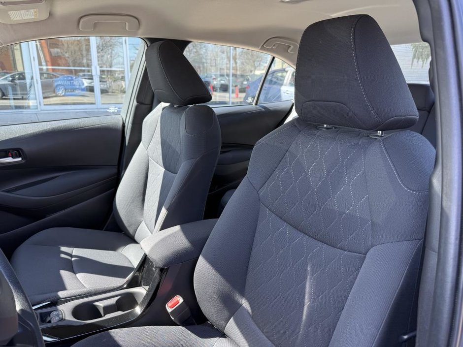 2021 Toyota Corolla LE-11