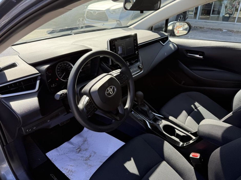 2021 Toyota Corolla LE-12