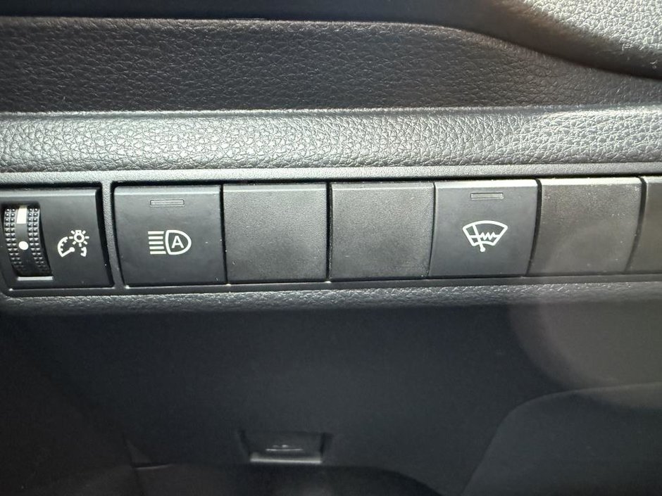Toyota Corolla LE CVT 2021-22