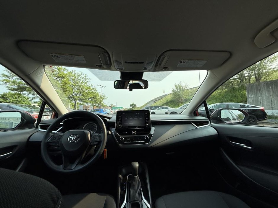 Toyota Corolla LE CVT 2021-33