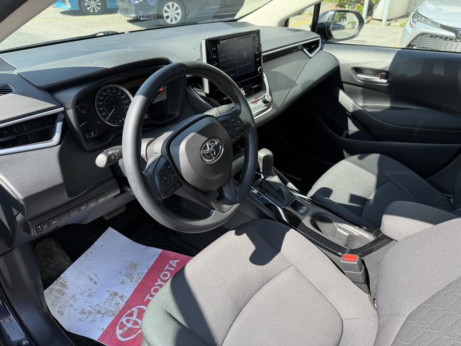 2021 Toyota Corolla LE-12