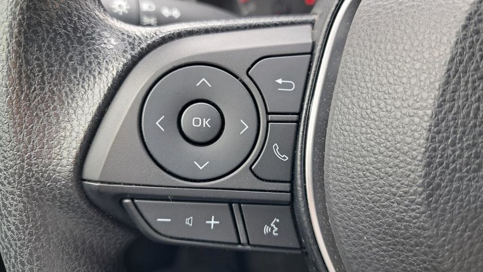 Toyota Corolla Hatchback SE 2022-14
