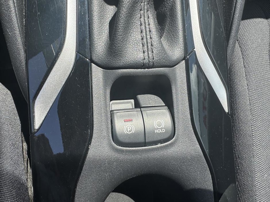 2022 Toyota Corolla LE CVT-10