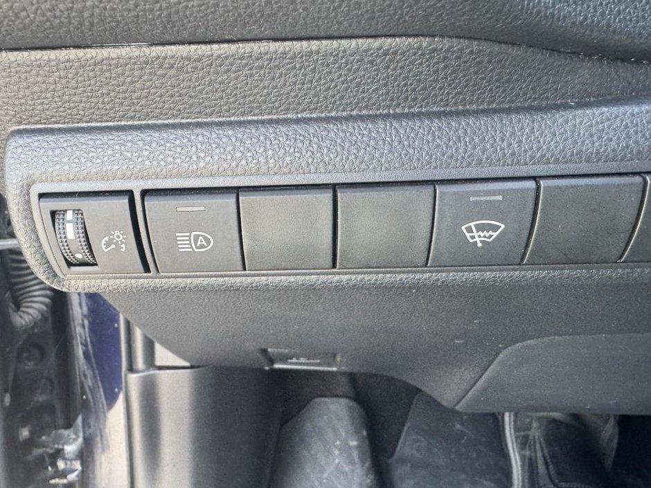 2022 Toyota Corolla LE CVT-19