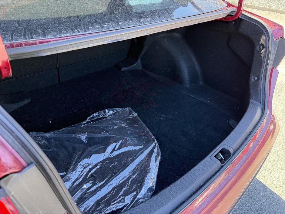 Toyota Corolla SE Upgrade * TOIT OUVRANT + BAS KM + CERTIFIÉ 2023-34