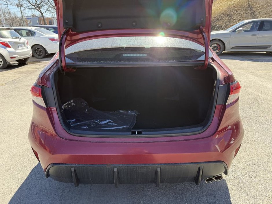 Toyota Corolla SE Upgrade * TOIT OUVRANT + BAS KM + CERTIFIÉ 2023-31