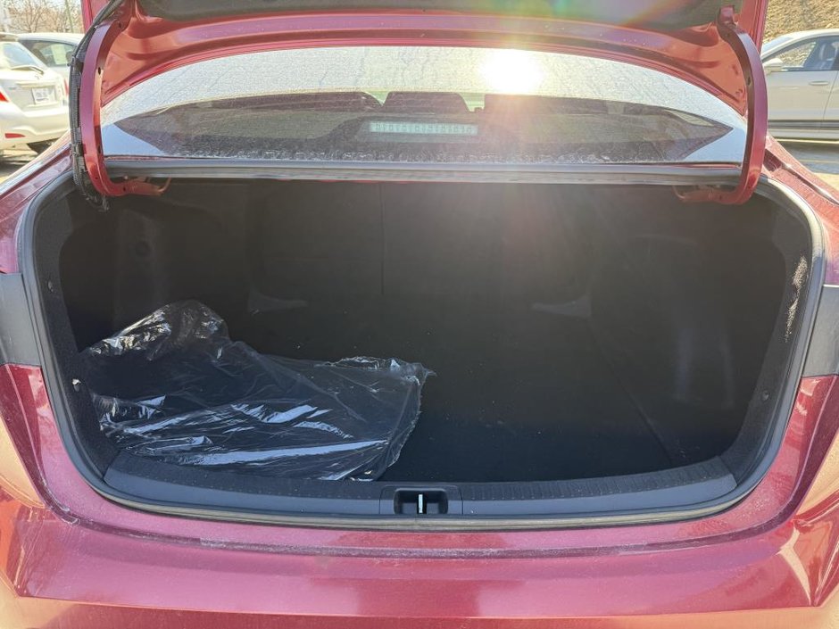 Toyota Corolla SE Upgrade * TOIT OUVRANT + BAS KM + CERTIFIÉ 2023-32