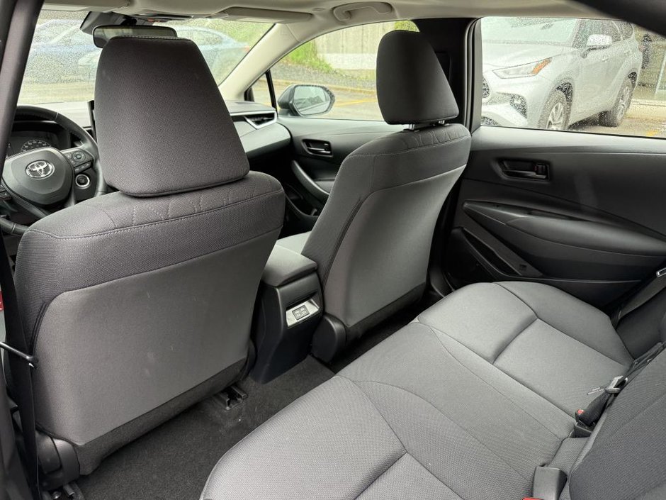 Toyota Corolla LE Upgrade 2023-33