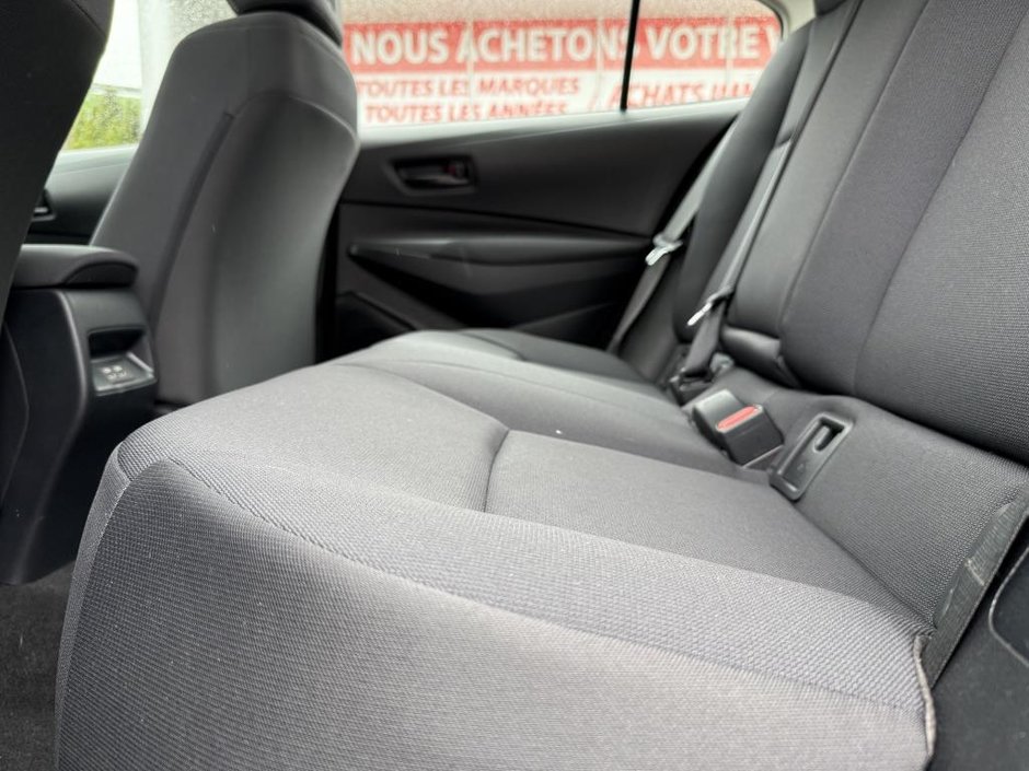 Toyota Corolla LE Upgrade 2023-31