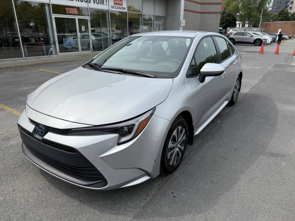 Toyota Corolla HYBRIDE LE AWD 2023-1