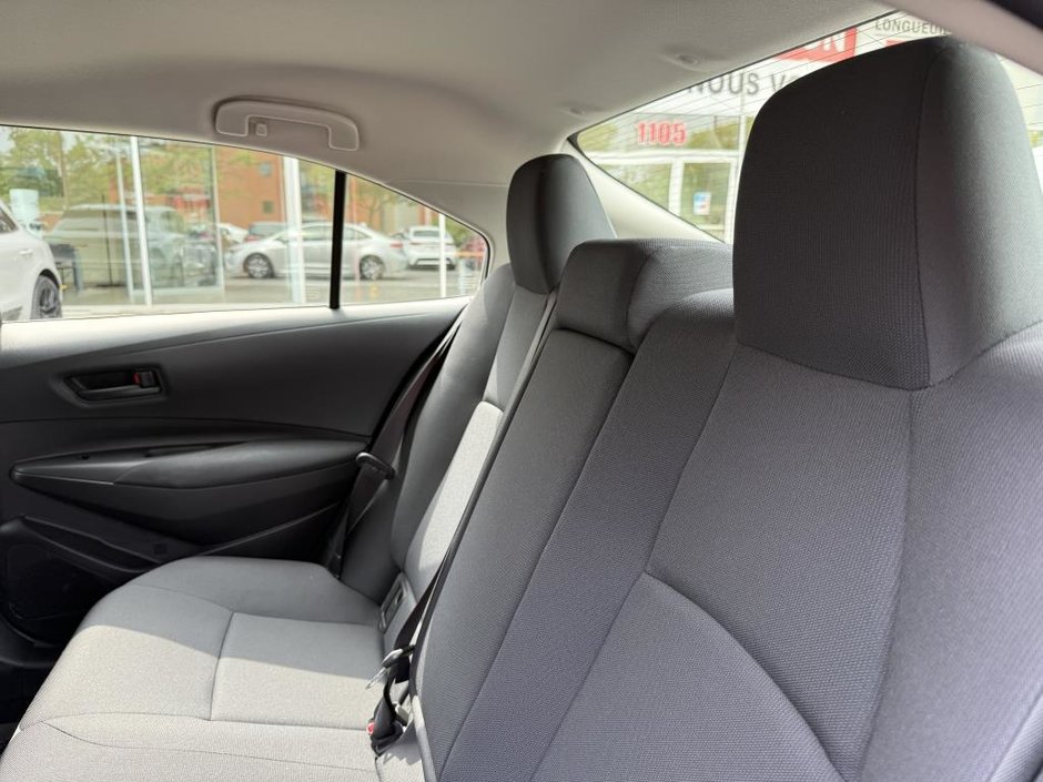 Toyota Corolla HYBRIDE LE AWD 2023-31