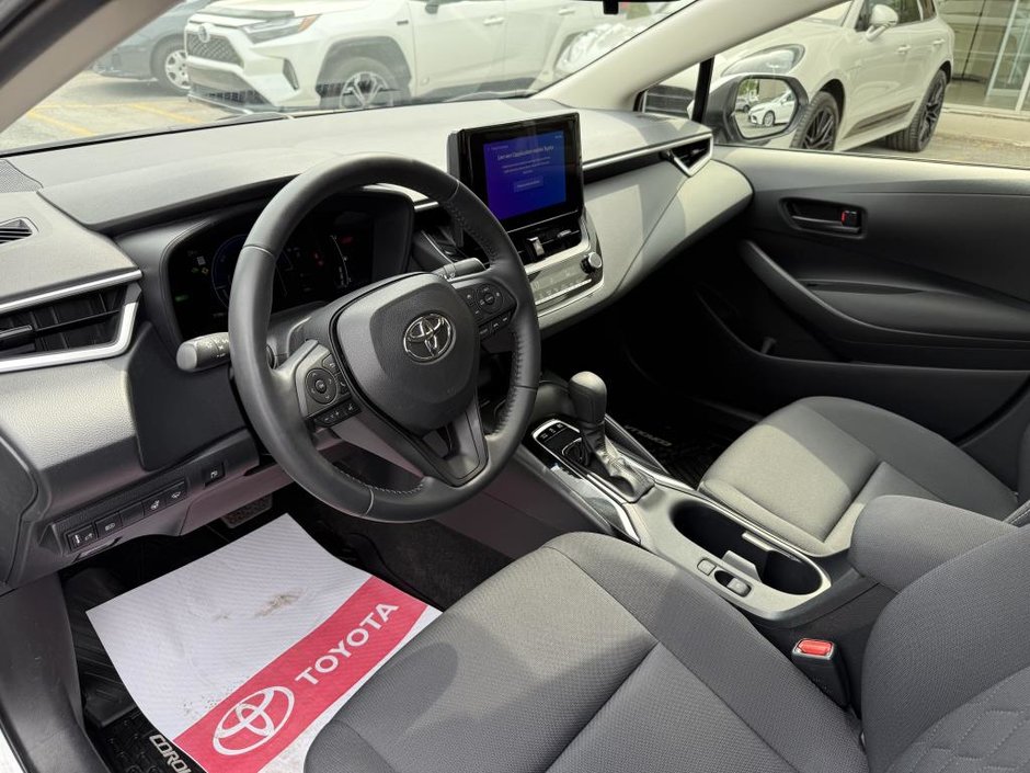 Toyota Corolla HYBRIDE LE AWD 2023-12