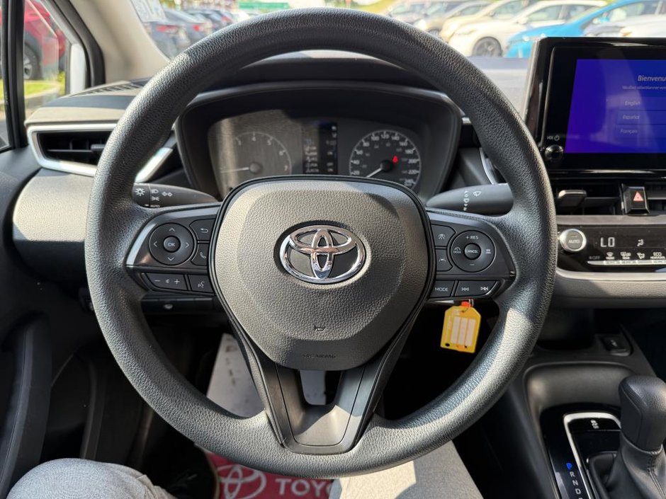 Toyota Corolla LE 2024-13