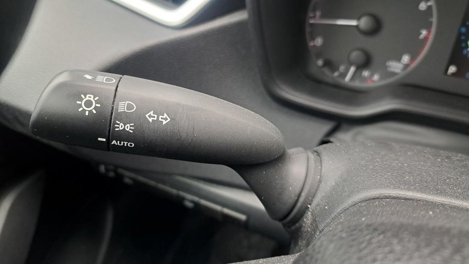 Toyota Corolla LE 2024-15