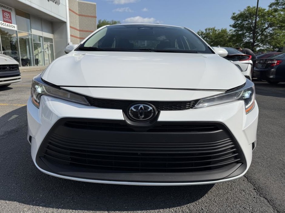 Toyota Corolla LE 2024-8