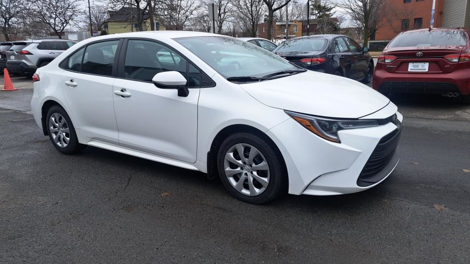 Toyota Corolla LE 2024-1