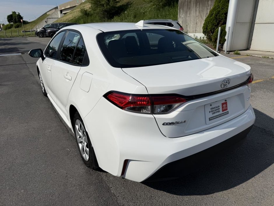 Toyota Corolla LE 2024-3