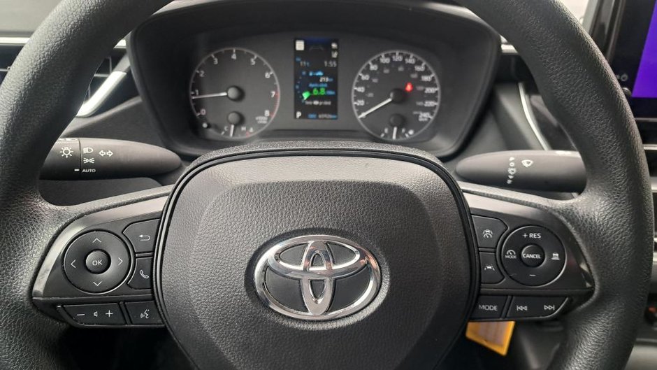 Toyota Corolla LE 2024-10