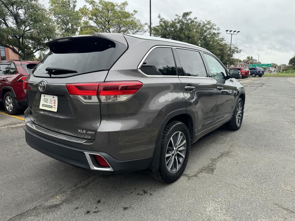 Toyota Highlander AWD XLE 2017-3