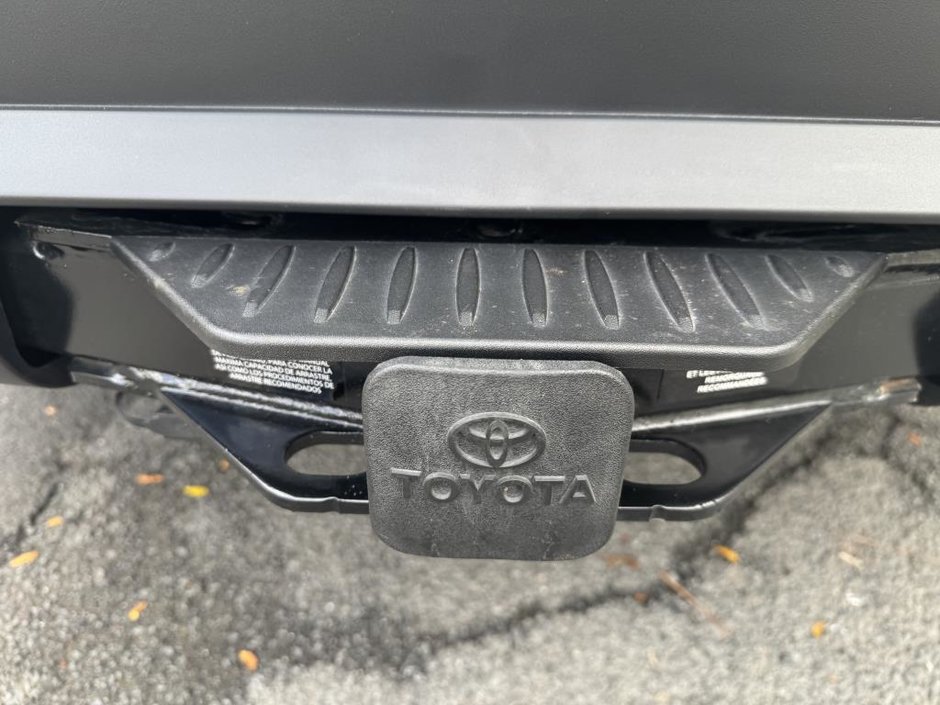 Toyota Highlander XLE AWD 2021-8