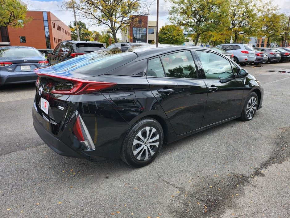 2020 Toyota PRIUS PRIME-4