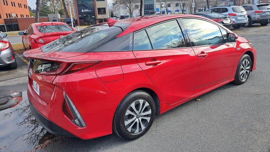 Toyota PRIUS PRIME Upgrade 2020-3