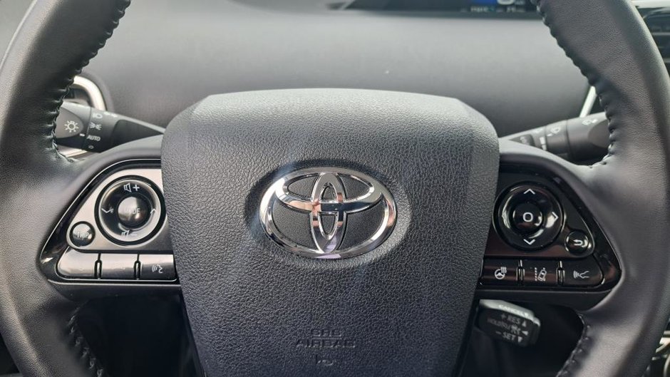 2020 Toyota PRIUS PRIME AUTO-10