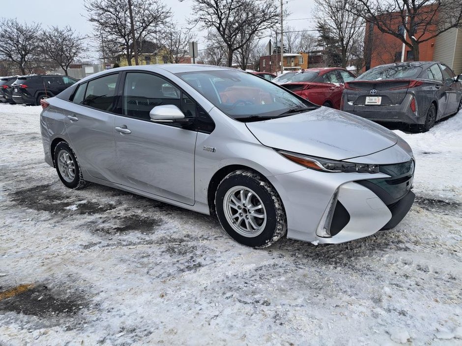 Toyota PRIUS PRIME UPGRADE 2020-1