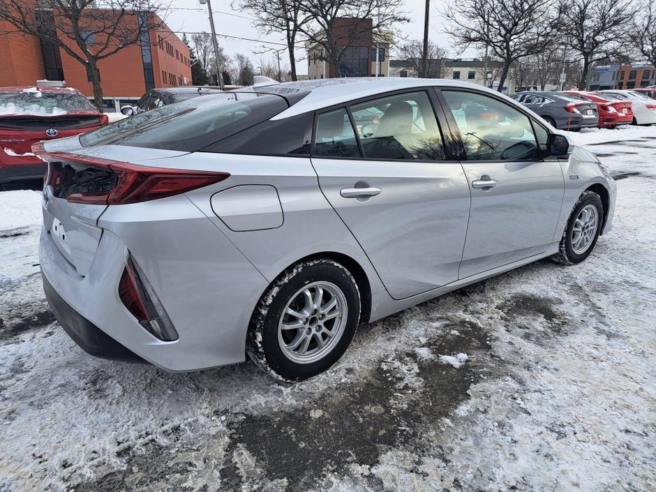 Toyota PRIUS PRIME UPGRADE 2020-3