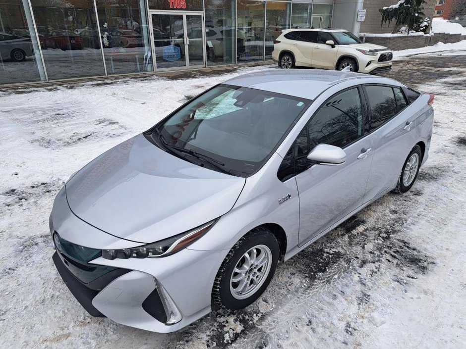 Toyota PRIUS PRIME UPGRADE 2020-45