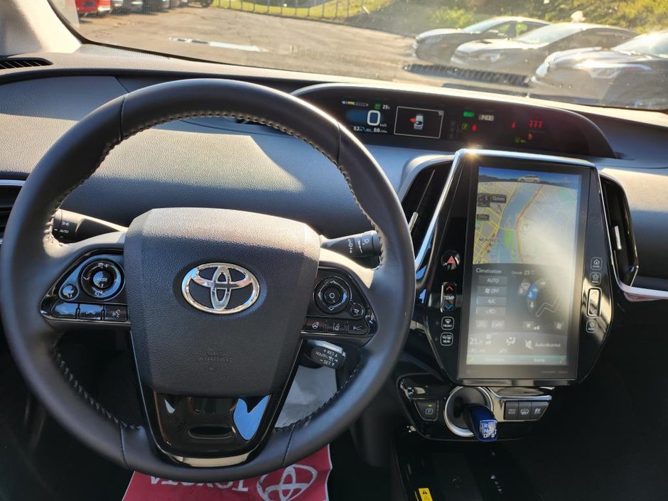 2021 Toyota PRIUS PRIME UPGRADE-11