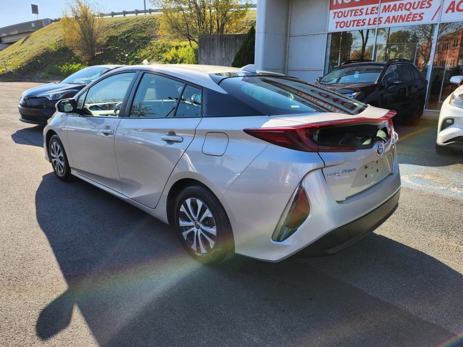 2021 Toyota PRIUS PRIME UPGRADE-2