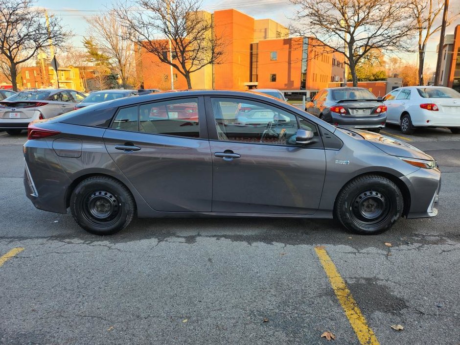 Toyota PRIUS PRIME Technology 2021-6