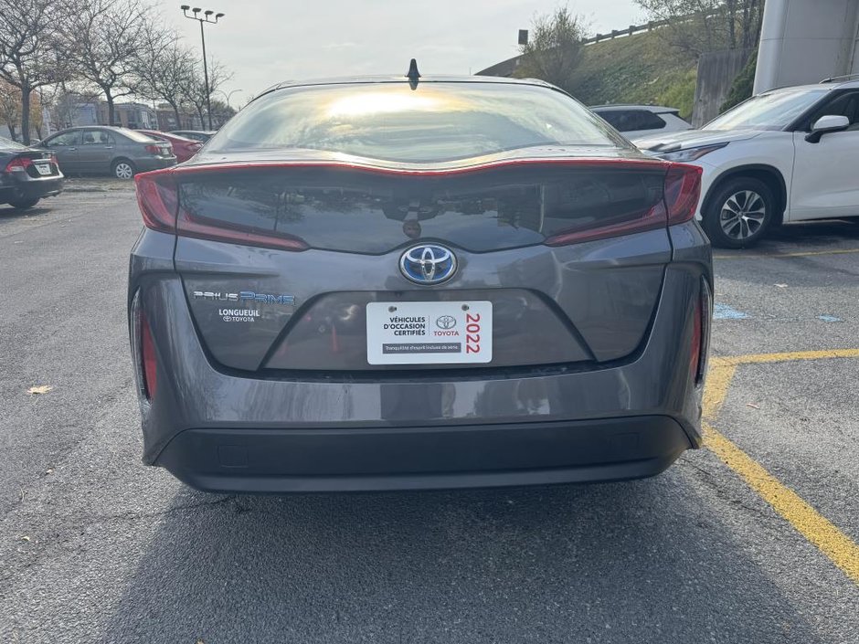 2022 Toyota PRIUS PRIME LE-2