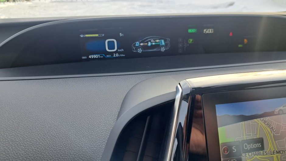 2022 Toyota PRIUS PRIME UPGRADE-17