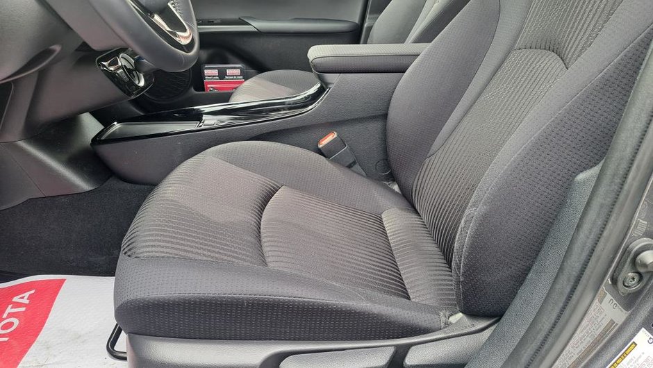 2022 Toyota PRIUS PRIME-7