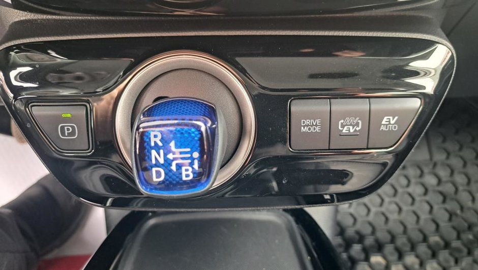 2022 Toyota PRIUS PRIME-21