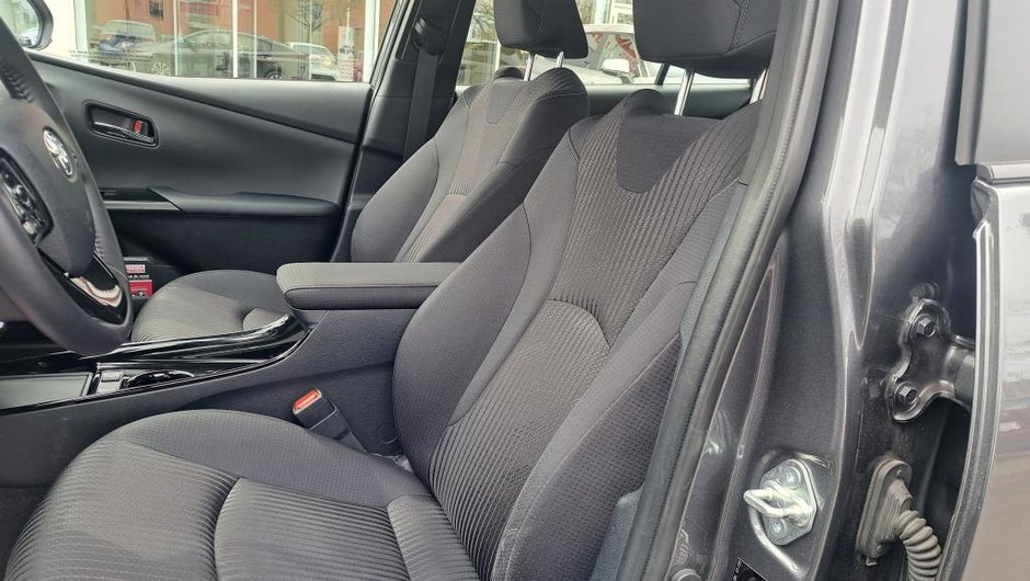 2022 Toyota PRIUS PRIME-8