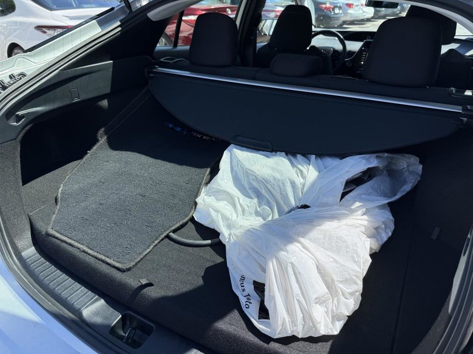 Toyota PRIUS PRIME LE 2022-38