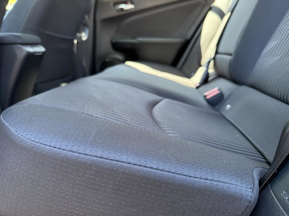 Toyota PRIUS PRIME LE 2022-32