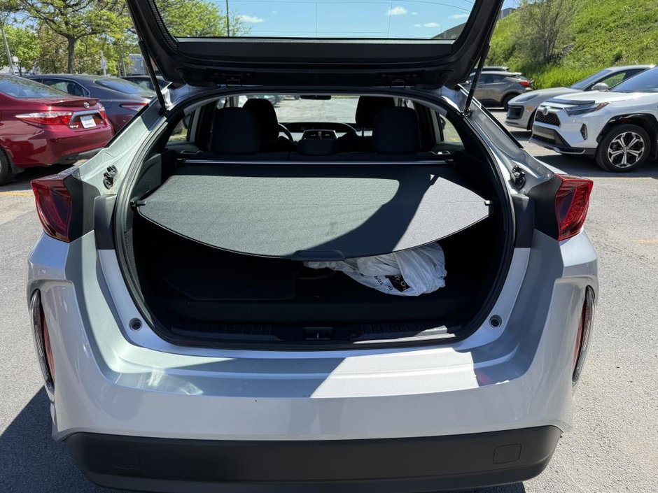 Toyota PRIUS PRIME LE 2022-37